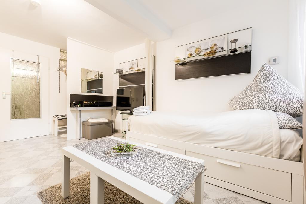 Apartments Neuss Zimmer foto